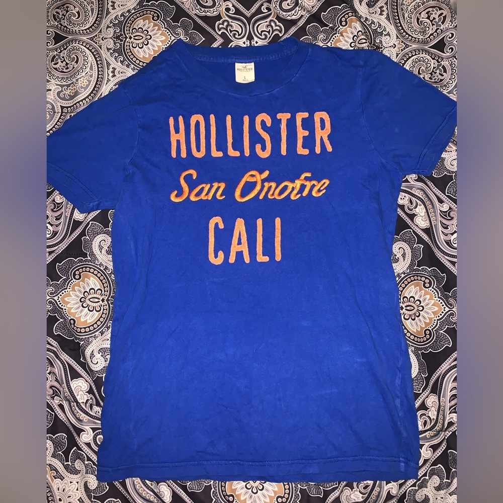 Hollister Tee Shirt